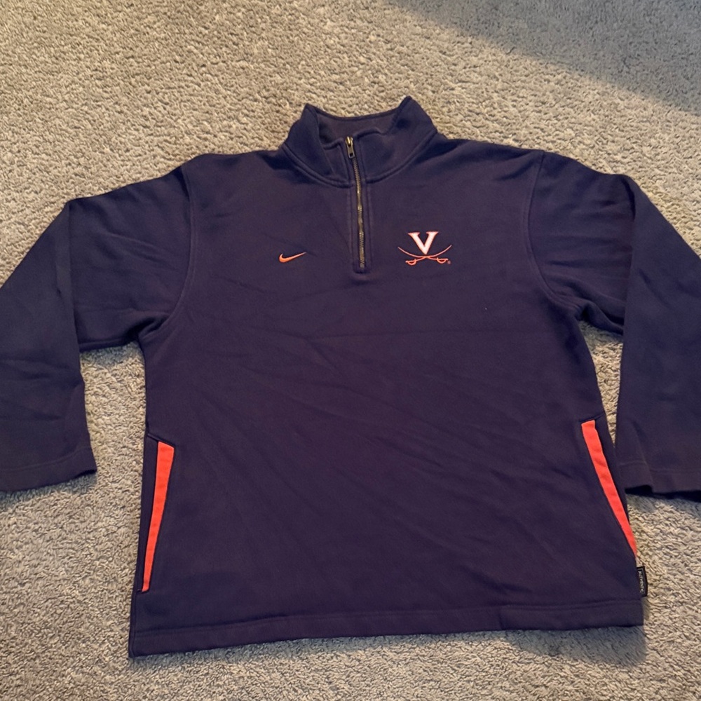 Nike UVA Pullover